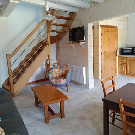 Gite De La Grand Maison Le Noyer Seigy Екстер'єр фото